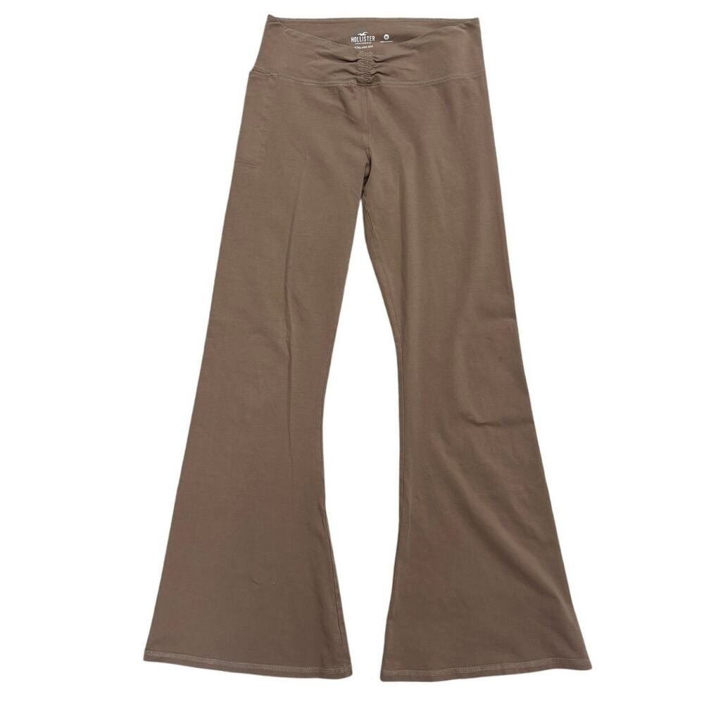 Hollister Light Brown Ultra High Rise Flare Pants Stretchy Retro 🤍 Size M ✨